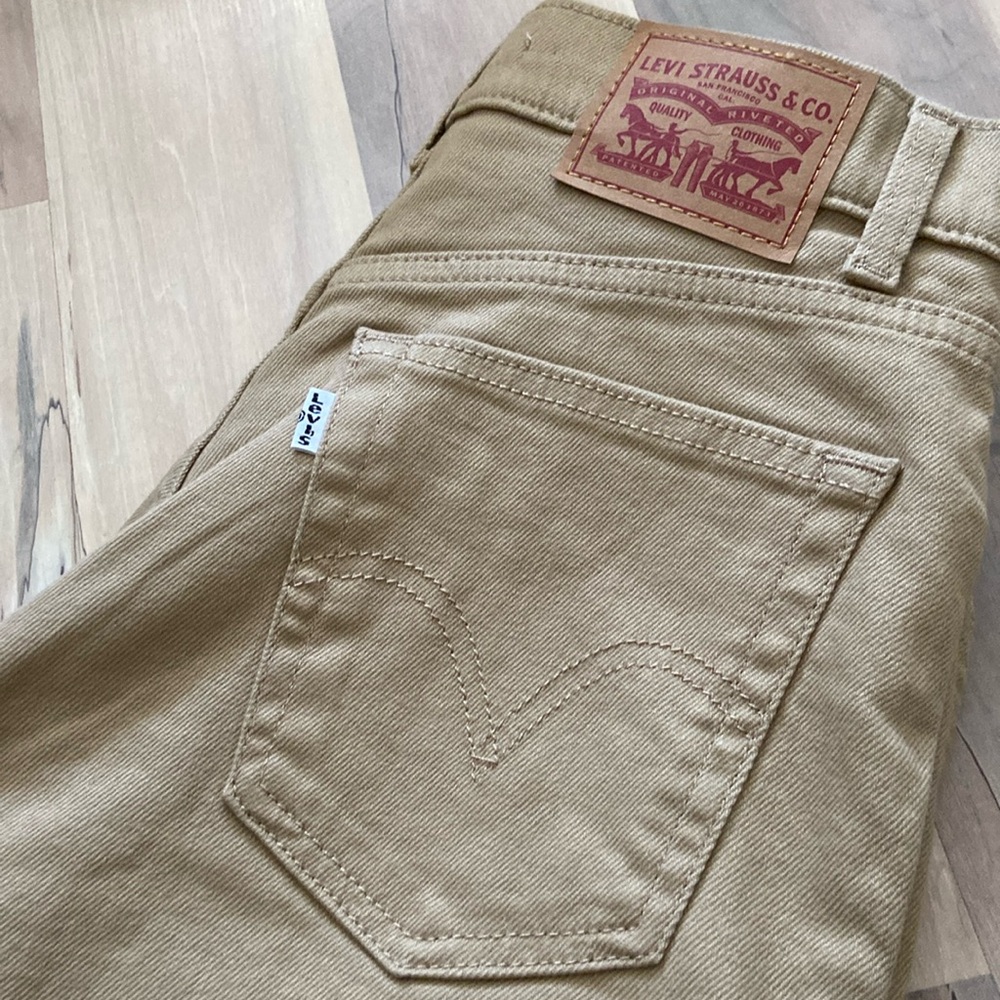 Levi’s cargo jeans